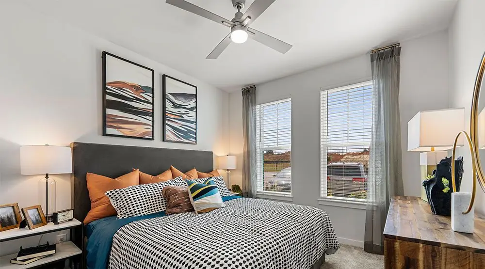 One Bedroom Banner